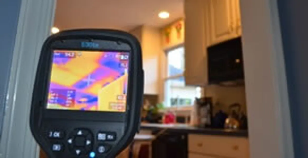 home energy audit service using thermal imaging to evaluate electrical efficiency inside a home in Long Beach, CA
